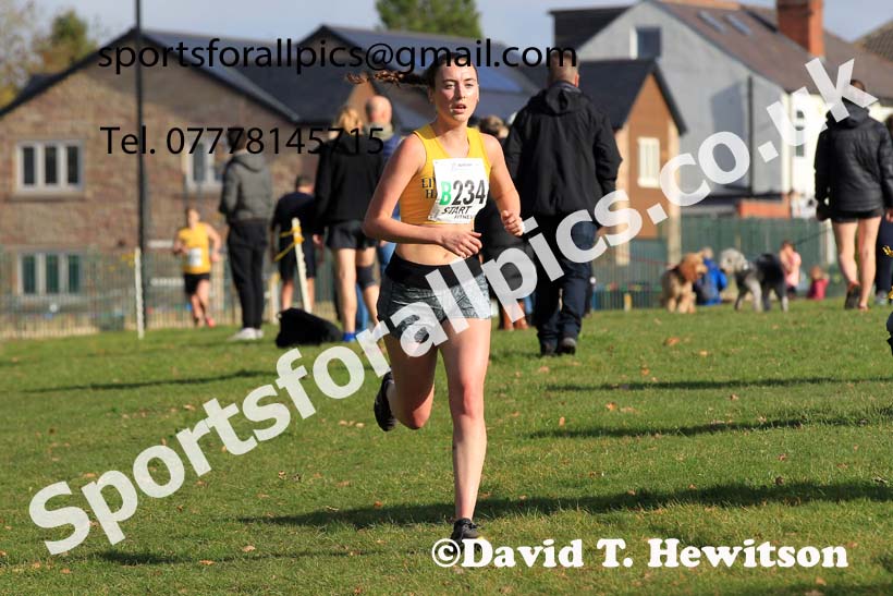 Senior womens 2022 Northern Cross Country Relays, Graves Park, Sheffield. Photo: David T. Hewitson/Sports for All Pics